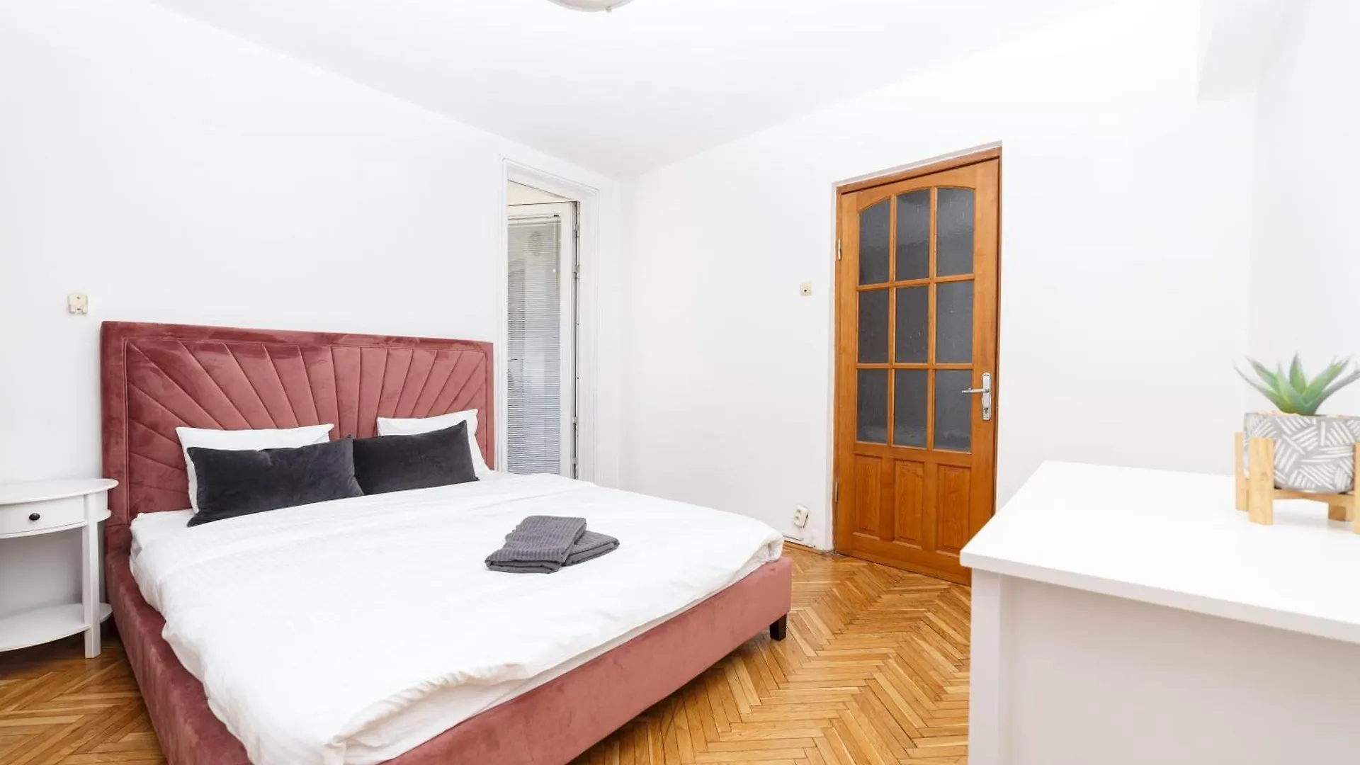 Calea Victoriei View Apartment Bucharest