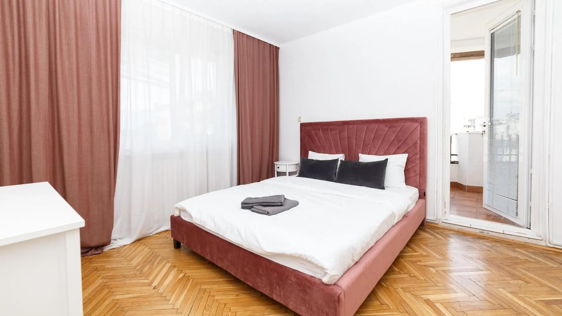Calea Victoriei View Apartment Bucharest