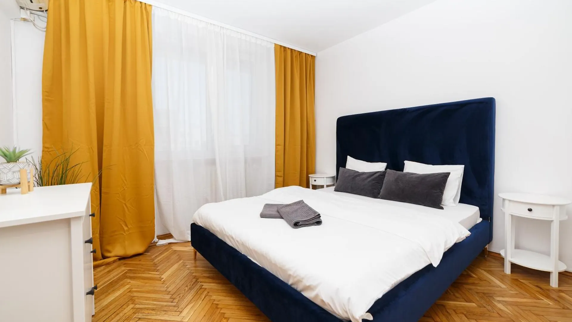 Calea Victoriei View Apartment Bucharest